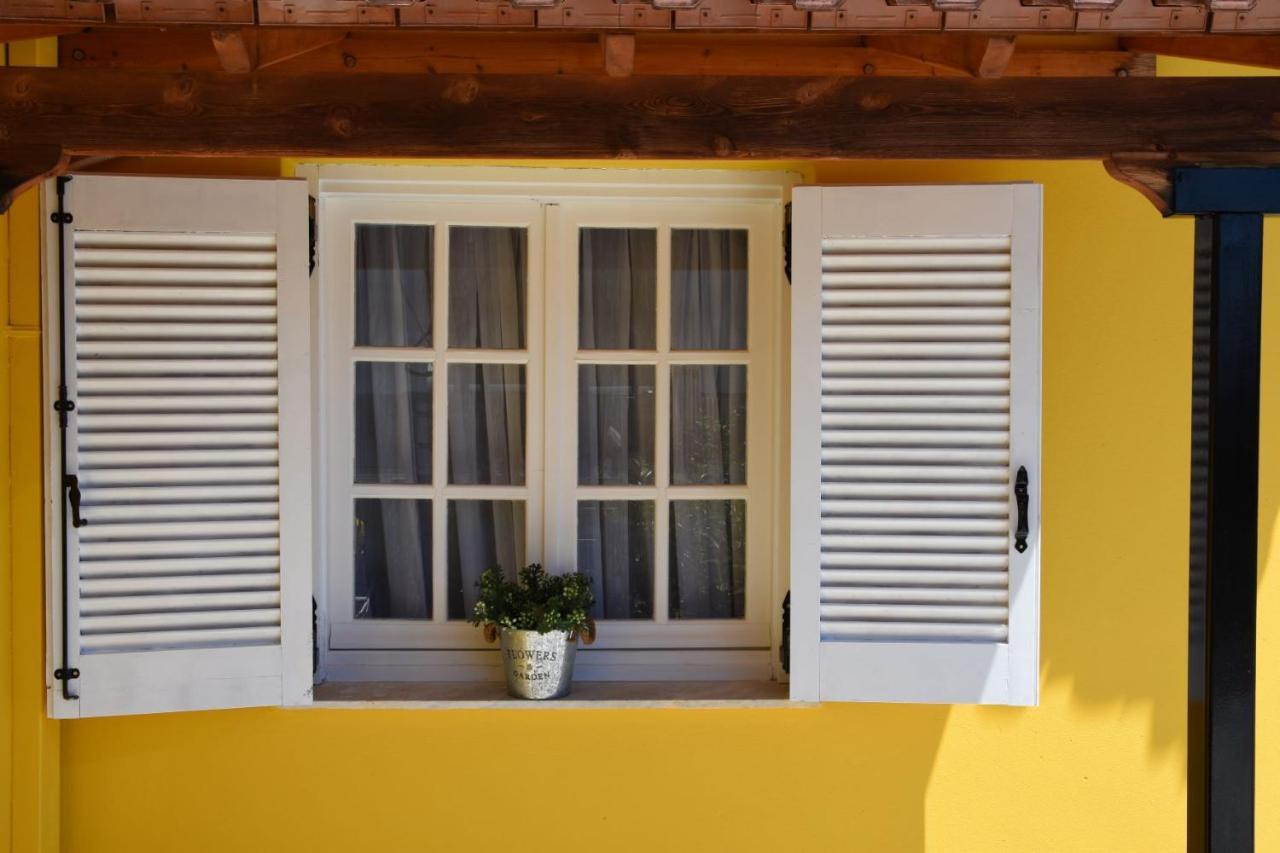 The Yellow Art Home Kalamata Esterno foto