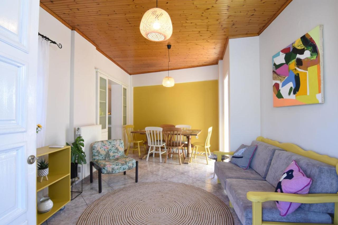 The Yellow Art Home Kalamata Esterno foto